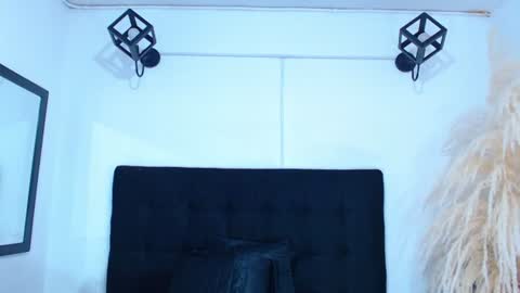 Snapshot of srta_luciana chatting on 06-27-26, 11:48 . . online show from 06-27-26, 11:48