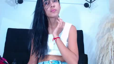 Snapshot of srta_luciana chatting on 07-02-26, 11:49 . . online show from 07-02-26, 11:49
