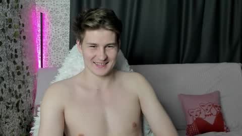 Snapshot of srygafon chatting on 11-11-25, 07:25 MARCUS online show from 11-11-25, 07:25