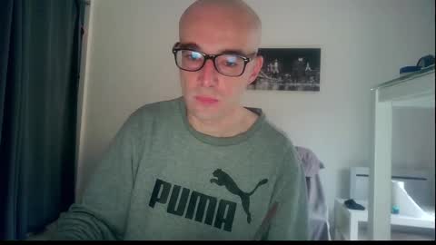 Snapshot of ssenzo chatting on 12-16-24, 07:26 ssenzo online show from 12-16-24, 07:26