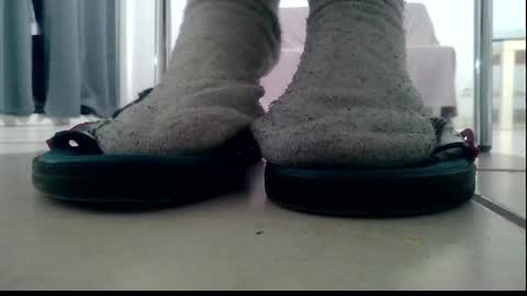 Snapshot of ssenzo chatting on 12-28-24, 07:22 ssenzo online show from 12-28-24, 07:22