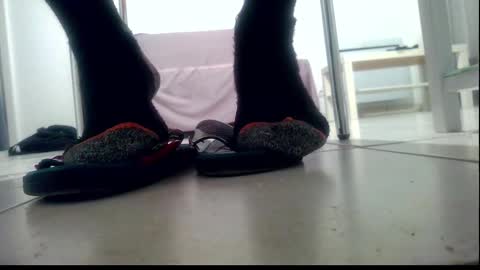 Snapshot of ssenzo chatting on 02-08-25, 08:42 ssenzo online show from 02-08-25, 08:42