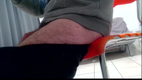 Snapshot of ssenzo chatting on 09-26-25, 06:23 ssenzo online show from 09-26-25, 06:23