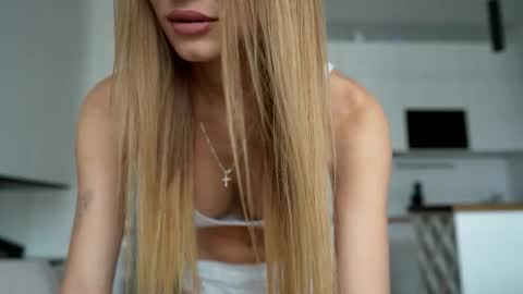 Scarlett online show from 03-08-26, 08:40