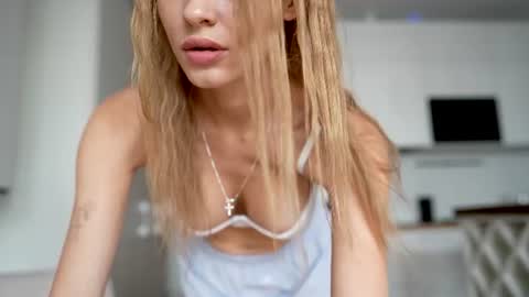 Scarlett online show from 06-25-26, 10:20