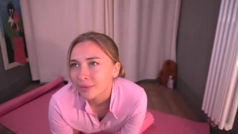 Kate online show from 09-11-25, 09:37