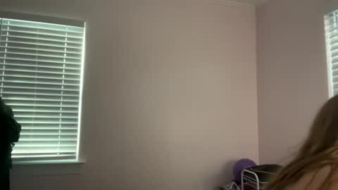 Snapshot of sstellar chatting on 01-10-25, 02:45 sstellar online show from 01-10-25, 02:45