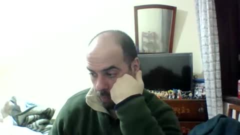 Snapshot of sstrasser chatting on 12-17-25, 07:31 ShYgUy online show from 12-17-25, 07:31