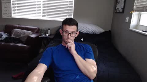 Snapshot of st22fe69 chatting on 04-17-26, 10:02 Jose online show from 04-17-26, 10:02