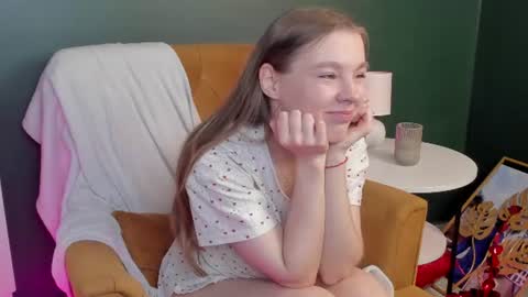 Snapshot of st_ormy chatting on 06-22-26, 03:25 Stormy online show from 06-22-26, 03:25