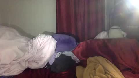 Snapshot of stabackkatrina chatting on 12-05-25, 06:11 Dianaseshh online show from 12-05-25, 06:11