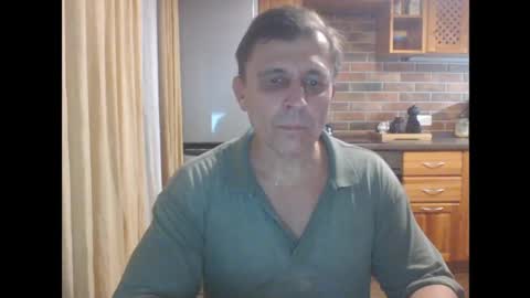 Snapshot of stacattoff chatting on 12-21-24, 01:32 stacattoff online show from 12-21-24, 01:32