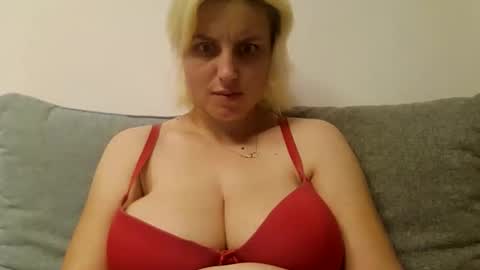 Amelly online show from 11-07-25, 10:10