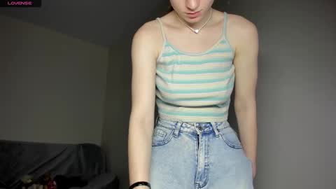 Stacey GMT5 Mo Tu We Th Fr Sa 3am -10am online show from 02-05-26, 01:54