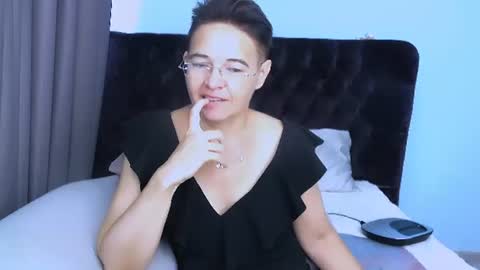 staceydarling online show from 07-28-26, 06:20