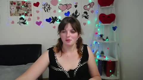 Snapshot of staceylex chatting on 02-18-25, 01:44 Stacey online show from 02-18-25, 01:44