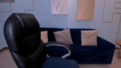 Snapshot of staceywood_ chatting on 12-14-24, 01:49 Stacy Woods online show from 12-14-24, 01:49