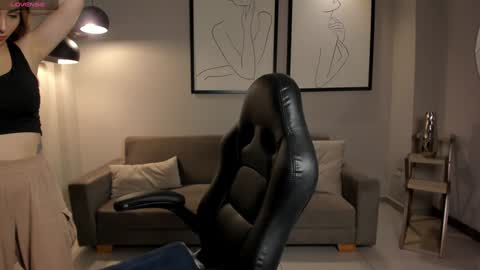 Snapshot of staceywood_ chatting on 12-24-24, 10:55 Stacy Woods online show from 12-24-24, 10:55