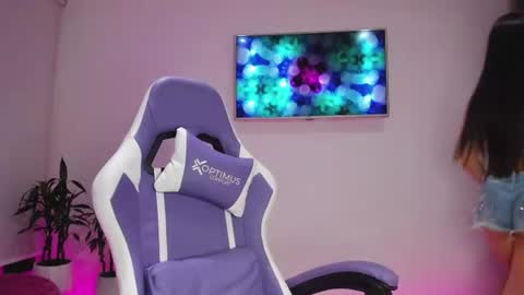 Snapshot of stacy_malibu1 chatting on 06-18-26, 11:53 TWstacymalibu110 online show from 06-18-26, 11:53