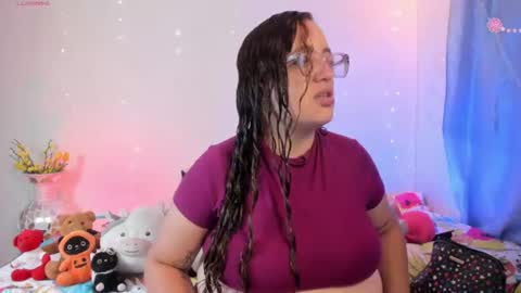 Snapshot of stacy_millerr chatting on 06-30-26, 12:06 Stacy Boobs online show from 06-30-26, 12:06