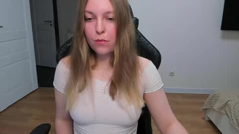 Stacy  online show from 04-19-26, 05:34