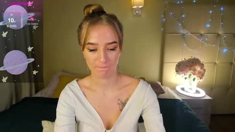 Snapshot of stacy_riiver chatting on 02-21-25, 11:22 Stacy Mon Tue Wed Thu Fri Sun GMT GMT 3 1000am - 0400pm online show from 02-21-25, 11:22