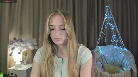 Snapshot of stacy_riiver chatting on 10-09-25, 09:07 Stacy Mon Tue Wed Thu Fri Sun GMT GMT 3 1000am - 0400pm online show from 10-09-25, 09:07