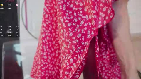 Snapshot of stacy_sexylips chatting on 09-10-25, 03:12 Sexy lips online show from 09-10-25, 03:12