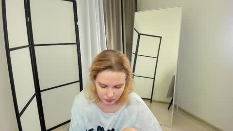 Snapshot of stacy_starrrr chatting on 11-30-25, 03:38 Stacy online show from 11-30-25, 03:38