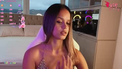 Snapshot of stacy_tylerr chatting on 05-19-26, 07:09 Stacy Tyler online show from 05-19-26, 07:09
