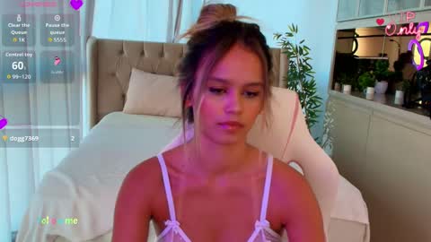 Snapshot of stacy_tylerr chatting on 06-06-26, 07:29 Stacy Tyler online show from 06-06-26, 07:29
