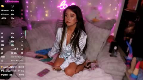 Snapshot of stacycakesxo chatting on 10-17-25, 05:43 StacyCakes online show from 10-17-25, 05:43