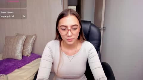 Stacy Conner online show from 09-17-25, 08:10