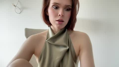 Snapshot of stacyluxxe chatting on 07-06-26, 10:23 Stacy online show from 07-06-26, 10:23