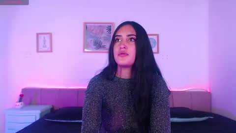 Snapshot of stacymaliibu chatting on 02-28-25, 12:42 Stacy online show from 02-28-25, 12:42