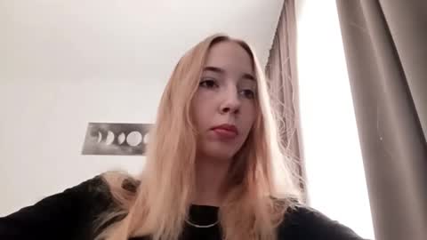 Snapshot of stacyscholle chatting on 02-24-26, 06:11 Mila online show from 02-24-26, 06:11