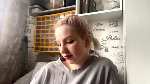 Emma online show from 02-15-26, 07:51