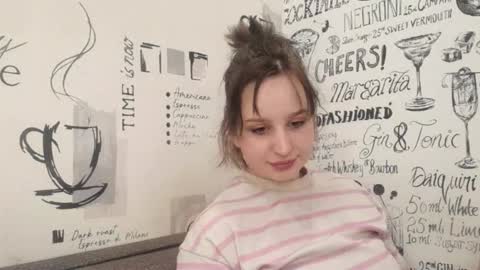 Emma online show from 03-09-26, 07:40