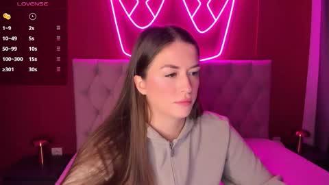 Stacy online show from 10-17-25, 01:20