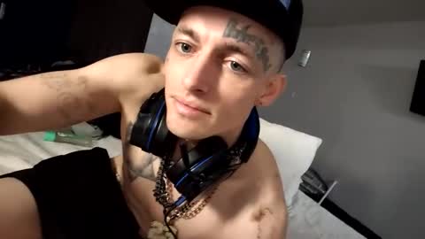 Straightupdownbad online show from 02-01-26, 04:55