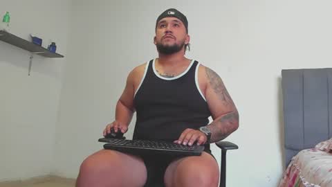 Snapshot of stan_davis chatting on 07-22-26, 01:58 anferney online show from 07-22-26, 01:58