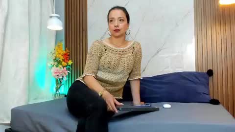 Snapshot of stangela_rivera chatting on 07-08-26, 12:09 Angel Rivera online show from 07-08-26, 12:09