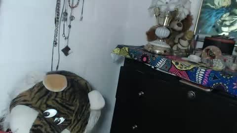 Snapshot of star710307 chatting on 09-19-25, 06:52 Star online show from 09-19-25, 06:52