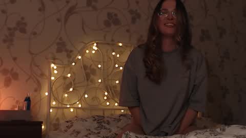 Alice online show from 12-22-24, 03:44