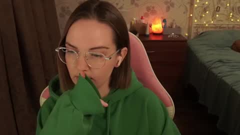 Alice online show from 01-20-25, 04:34