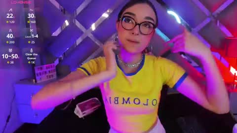Snapshot of star_xmoonx chatting on 07-04-26, 03:45 star_xmoonx online show from 07-04-26, 03:45