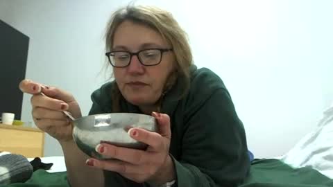 Snapshot of starlagurl chatting on 12-14-24, 11:39 starlagurl online show from 12-14-24, 11:39