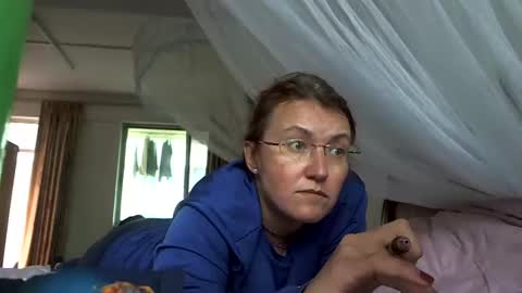 Snapshot of starlagurl chatting on 02-15-25, 08:54 starlagurl online show from 02-15-25, 08:54