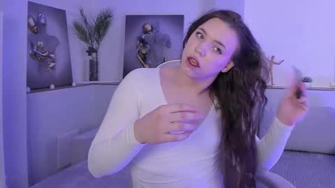 Snapshot of starlight_madison chatting on 02-01-26, 03:05 Madison online show from 02-01-26, 03:05