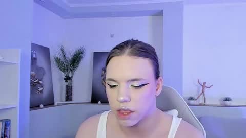 Snapshot of starlight_madison chatting on 02-13-26, 02:29 Madison online show from 02-13-26, 02:29